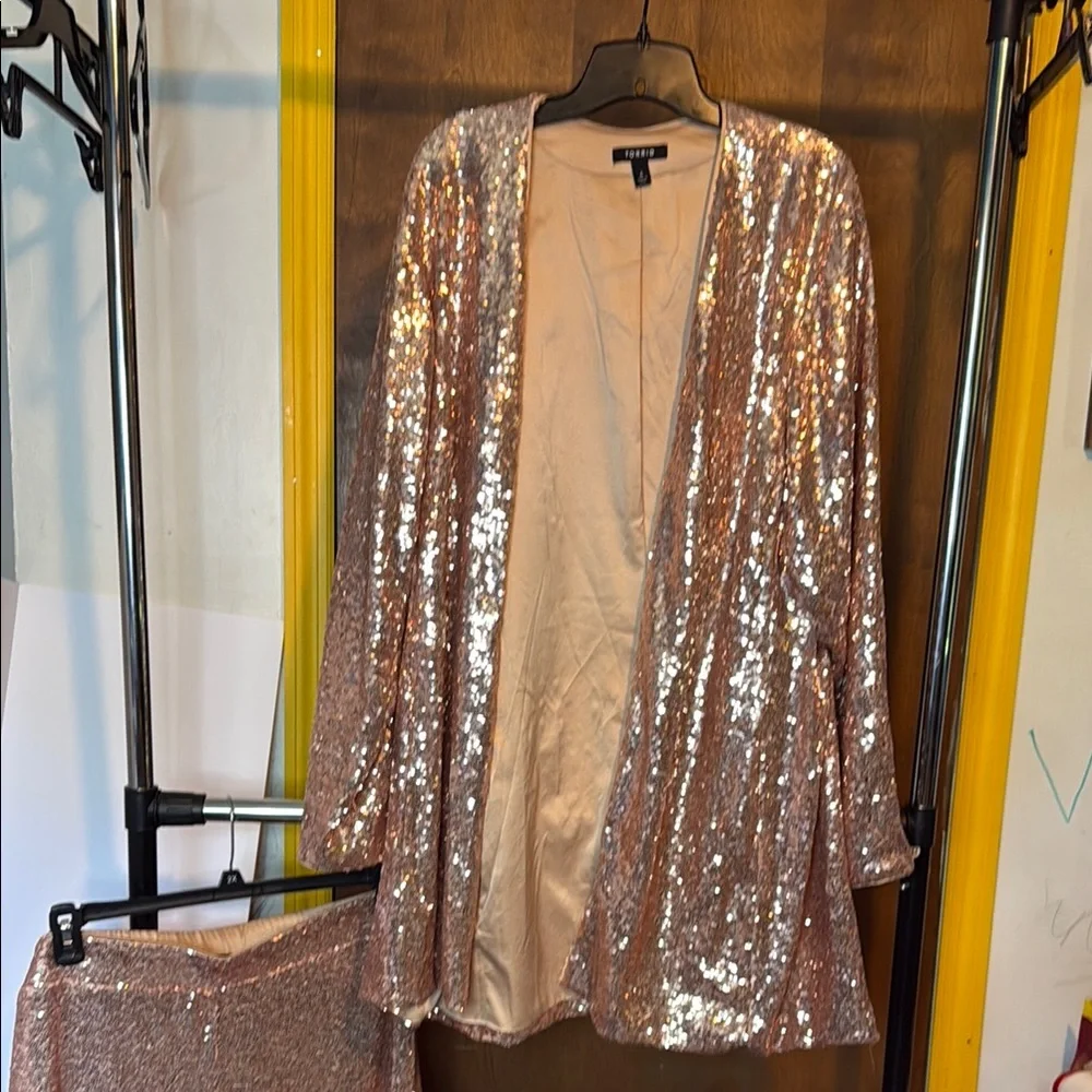 Torrid size 4 (26) Rose Gold Blazer and size 3 Tall (22-24) Pant Sequins Outfit - Picture 4 of 14